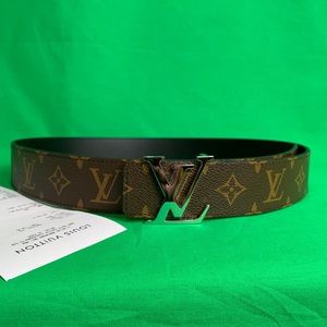 Louis Vuitton Belt Initiales Reversible 90 cm